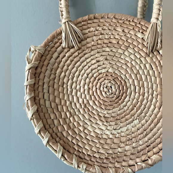 FREE with any Purchase
- Round Straw Weaved Double Handle Purse - Picture 7 of 10